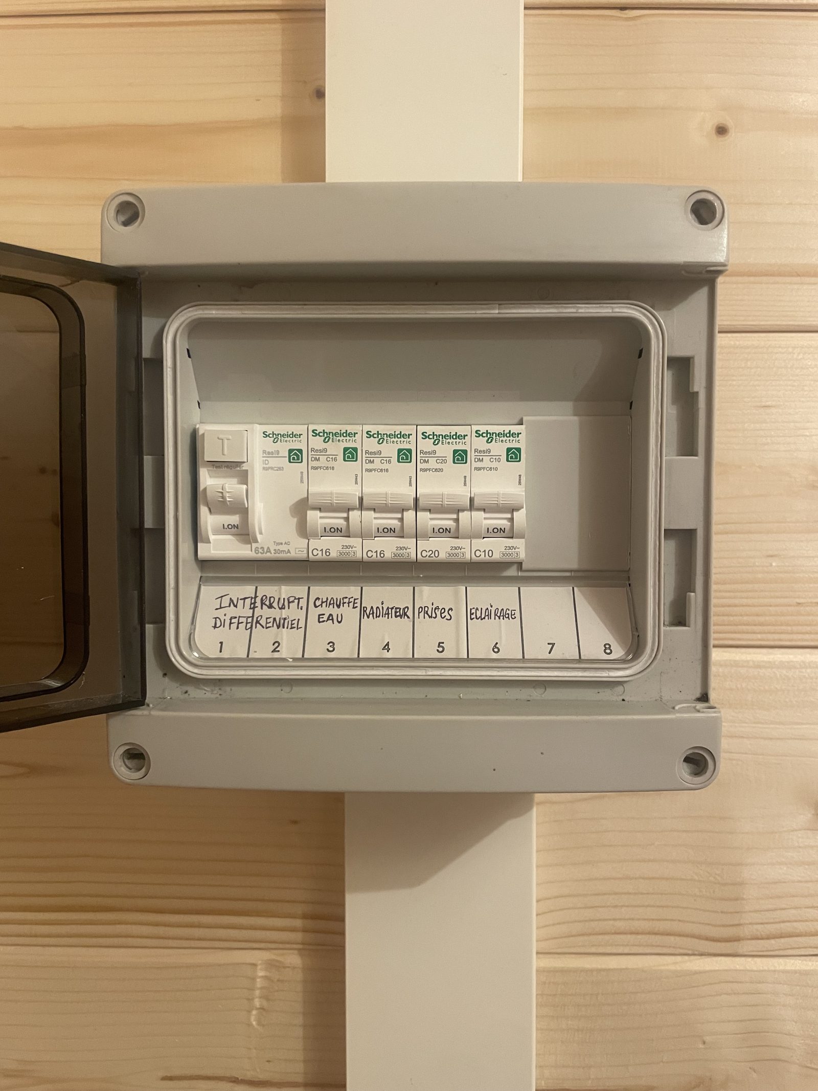 Installation électrique complète d’une Tiny House à Thonon les bains